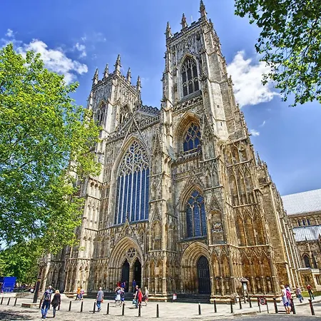 Pass The Keys Gorgeous Terrace Near Bishy Road * 요크